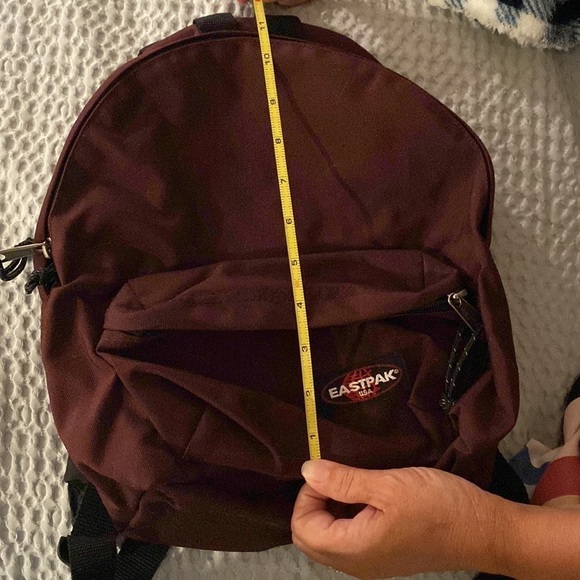 𝅺EASTPAK Backpack - Picture 3 of 5
